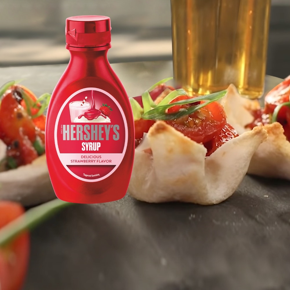 HERSHEY'S Strawberry Flavored SYRUP