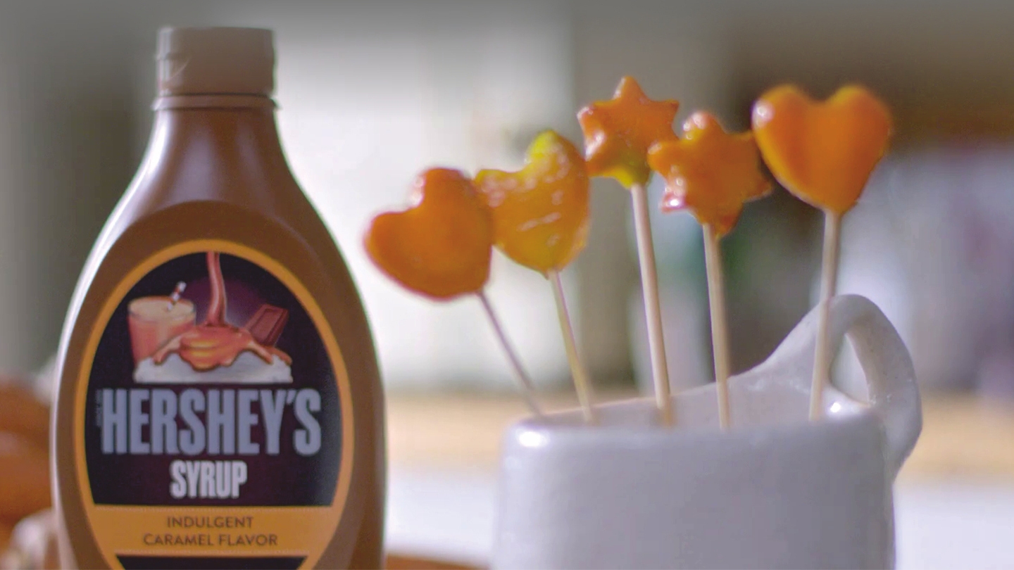 HERSHEY'S Carrot-Cara Lollipop Recipe