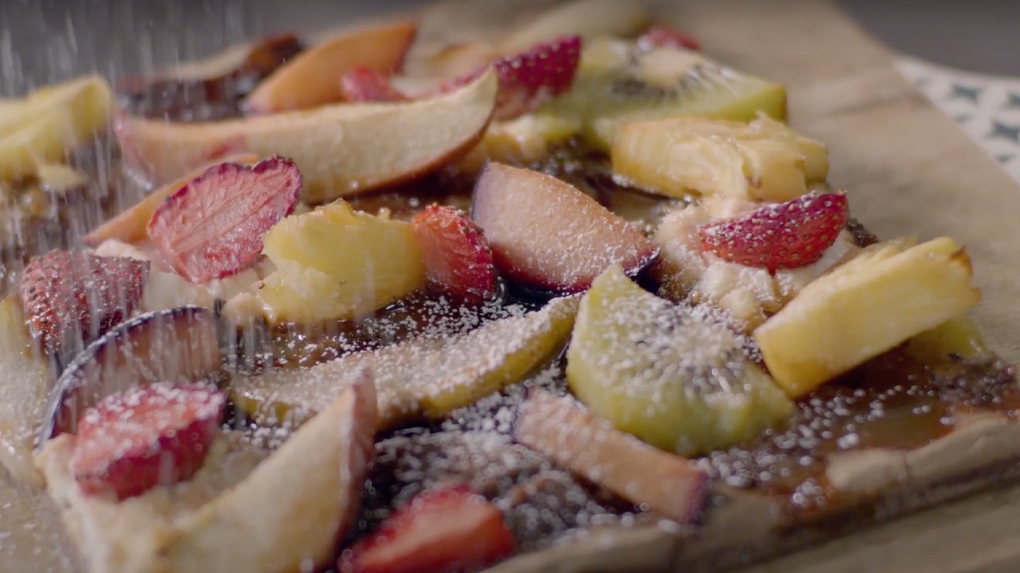 HERSHEY'S Choco-Fruit Millet Pizza Recipe