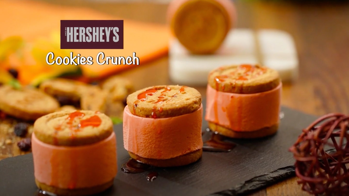 HERSHEY'S Cookies Crunch Recipe Video