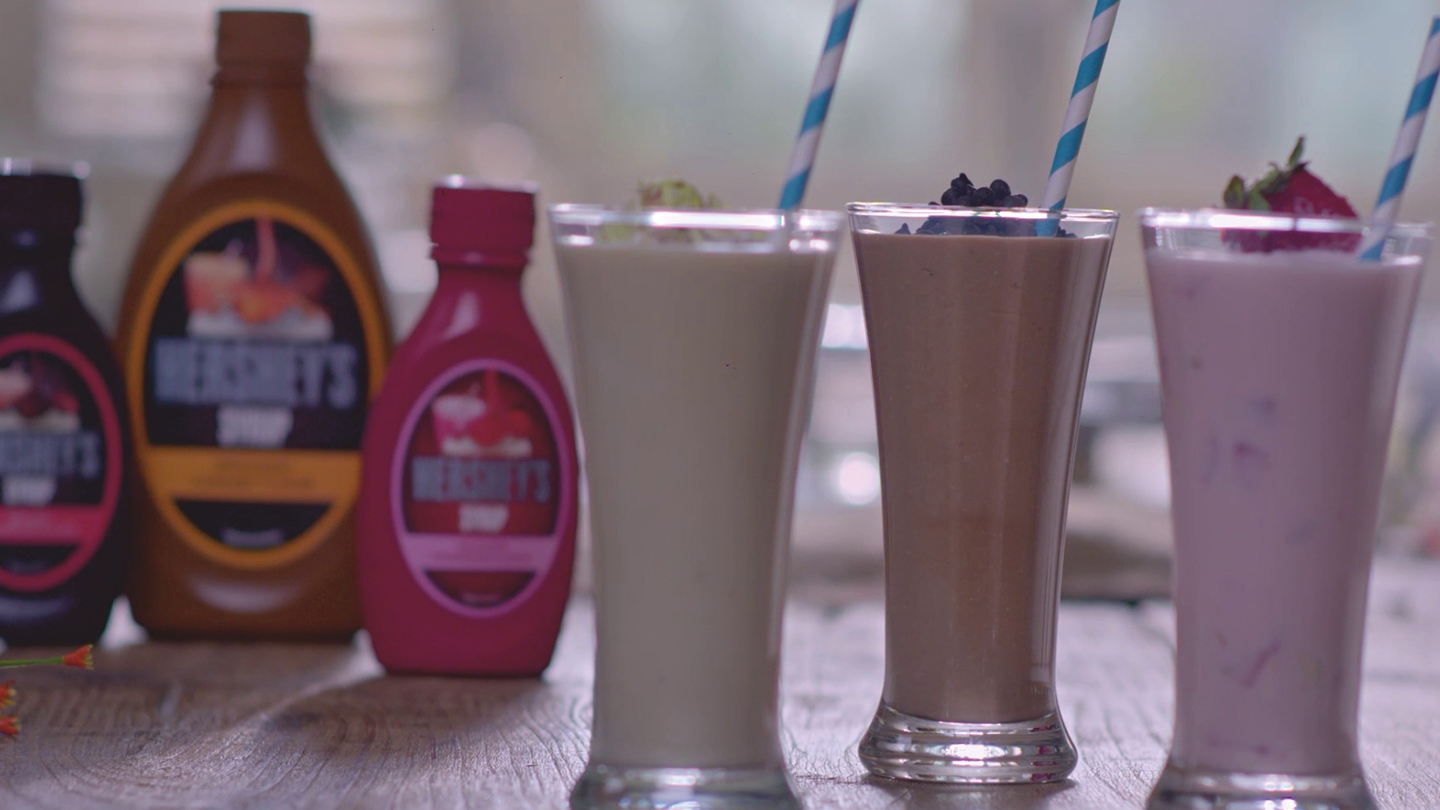 HERSHEY'S Tri-Color Lassi Recipe