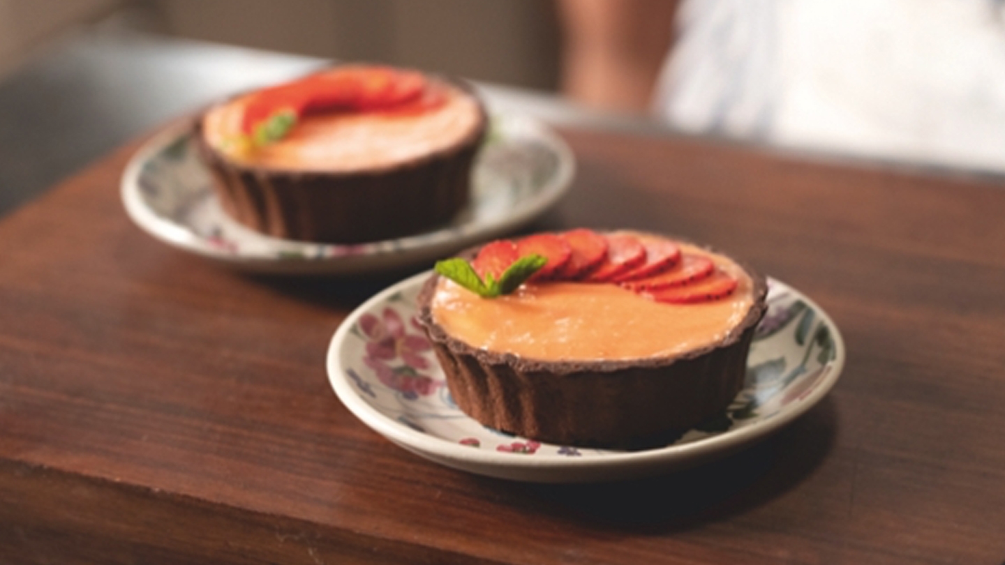 HERSHEY'S Strawberry Lemon Curd Tart Recipe